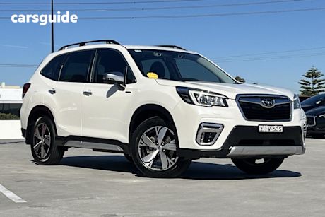 White 2020 Subaru Forester Wagon Hybrid S (Awd)