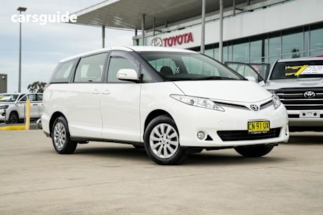 White 2017 Toyota Tarago Wagon Gli