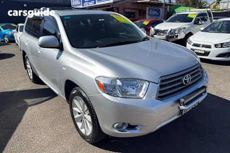 Silver 2010 Toyota Kluger SUV ALTITUDE F