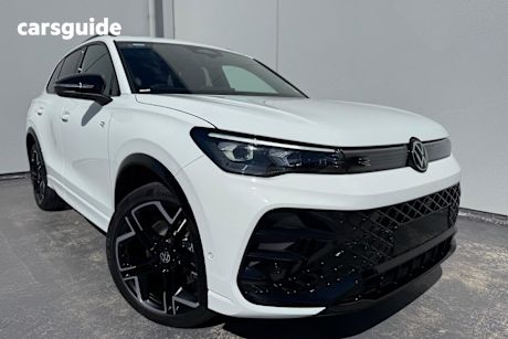 White 2025 Volkswagen Tiguan Wagon 195Tsi R-Line