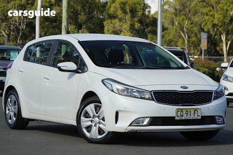 White 2018 Kia Cerato Hatch S F