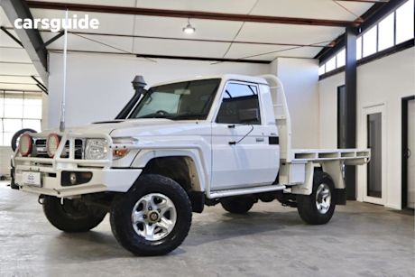 White 2010 Toyota Landcruiser Cab Chassis Gxl (4X4)
