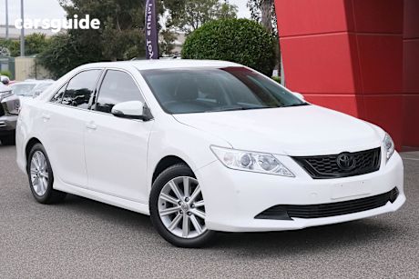 White 2017 Toyota Aurion Sedan AT-X F