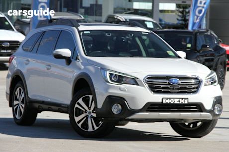 White 2019 Subaru Outback Wagon 2.5I Premium