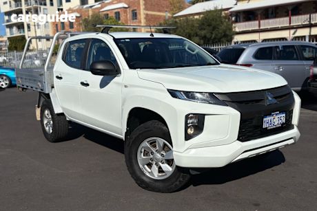 White 2019 Mitsubishi Triton Ute Tray GLX 4X4