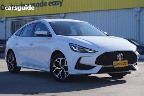 White 2024 MG MG5 Sedan Vibe