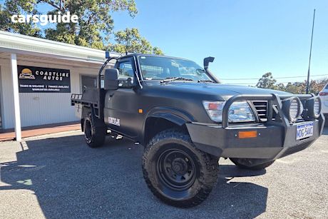 White 2000 Nissan Patrol OtherCar DX