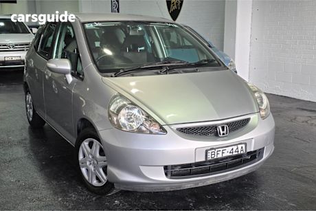 Silver 2008 Honda Jazz Hatch VTI F