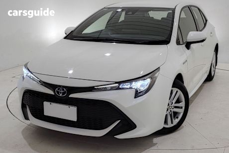 White 2021 Toyota Corolla Hatch ASCENT SPORT HYBRID F