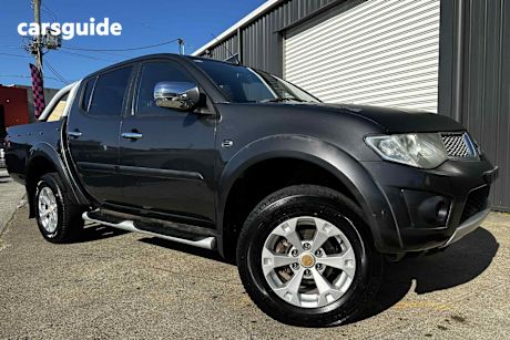 Grey 2013 Mitsubishi Triton Double Cab Utility Glx-R (4X4)