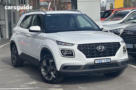 White 2021 Hyundai Venue Wagon Active