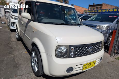 White 2005 Nissan Cube Wagon