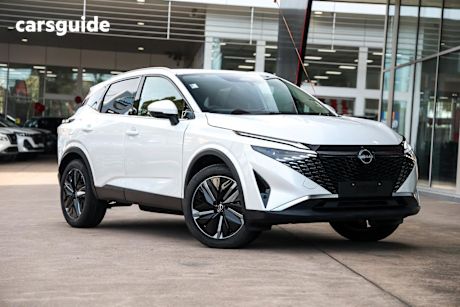 White 2024 Nissan Qashqai Wagon Ti
