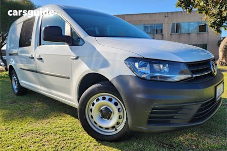 White 2017 Volkswagen Caddy Van Maxi Van Tsi220