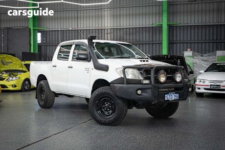 White 2010 Toyota Hilux Ute Tray SR 4X4