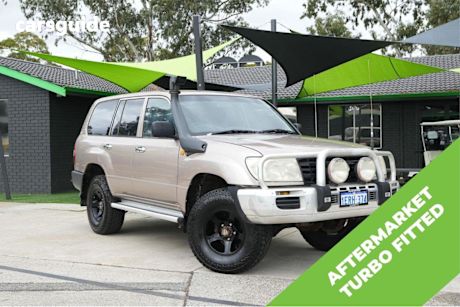Beige 2006 Toyota Landcruiser Wagon (4X4)