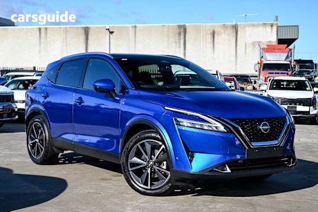 Blue 2024 Nissan Qashqai SUV TI F