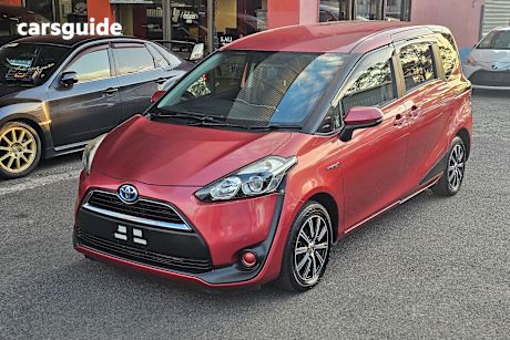 Red 2016 Toyota Sienta SUV (HYBRID) G NHP170