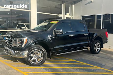 Black 2023 Ford F-150 Ute Tray LARIAT 4X4