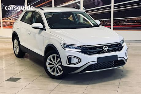 White 2024 Volkswagen T-ROC SUV CITYLIFE F