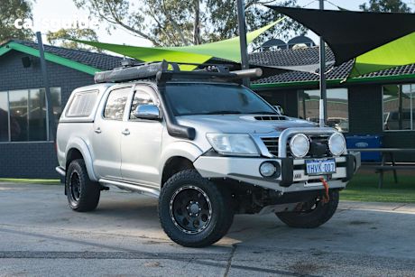 Silver 2012 Toyota Hilux Dual Cab Pick-up Sr5 (4X4)
