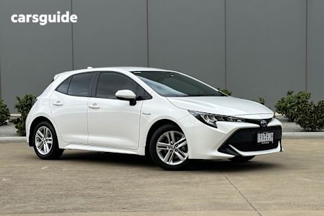 White 2020 Toyota Corolla Hatch ASCENT SPORT HYBRID F