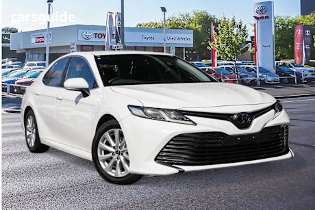 White 2019 Toyota Camry Sedan ASCENT F