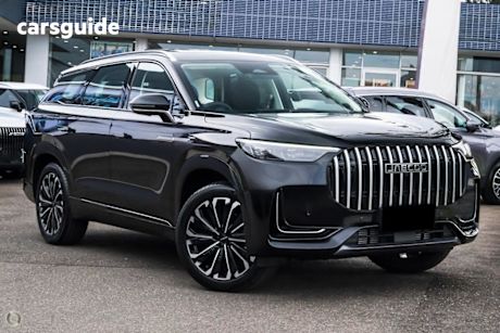 Black 2025 Jaecoo J8 SUV TRACK F
