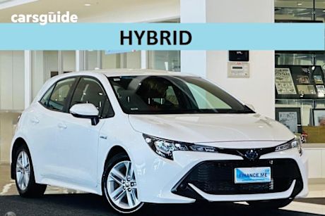 White 2021 Toyota Corolla Hatch ASCENT SPORT HYBRID F