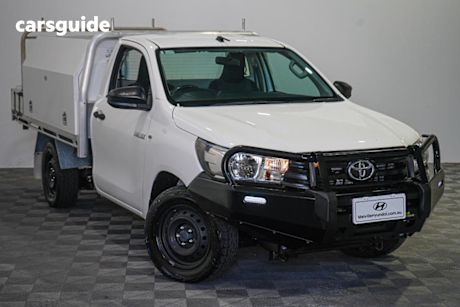 White 2017 Toyota Hilux Cab Chassis Workmate
