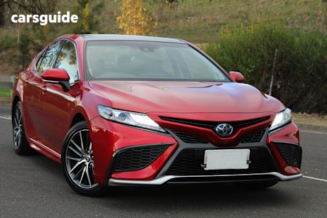Red 2023 Toyota Camry Sedan Sl Hybrid
