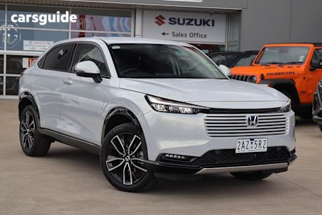 White 2024 Honda HR-V SUV E:HEV X F