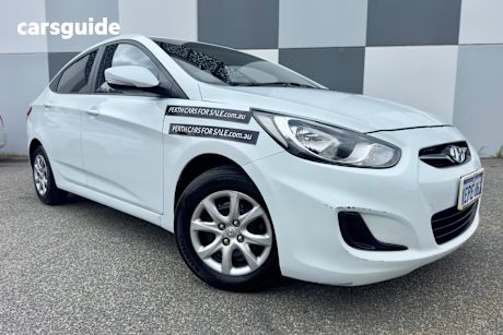 White 2014 Hyundai Accent Sedan ACTIVE F