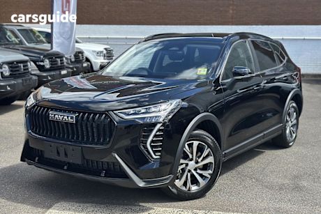 Black 2025 GWM Haval Jolion SUV Lux