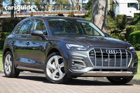 Grey 2023 Audi Q5 SUV 35 TDI F