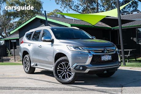 Grey 2019 Mitsubishi Pajero Sport SUV EXCEED 4X4