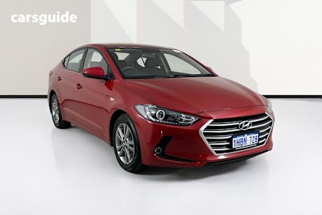 Red 2018 Hyundai Elantra Sedan Active 2.0 Mpi