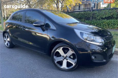 Black 2012 Kia RIO Hatchback Sli