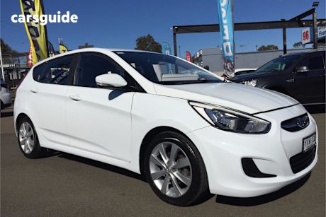 White 2017 Hyundai Accent Hatchback Sport