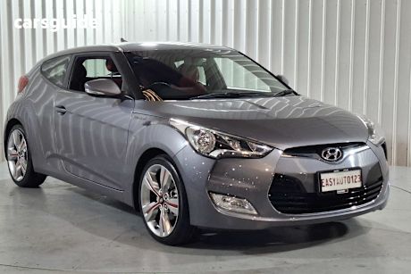 Silver 2013 Hyundai Veloster Hatch Coupe