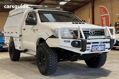 White 2013 Toyota Hilux Cab Chassis Sr (4X4)