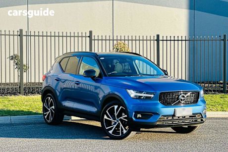 Blue 2019 Volvo XC40 SUV T5 R-DESIGN 4WD