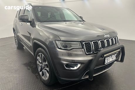 Grey 2018 Jeep Grand Cherokee SUV LIMITED 4X4