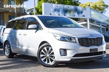 Silver 2015 Kia Carnival Wagon Sli