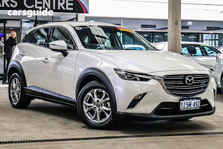 White 2023 Mazda CX-3 SUV G20 PURE F