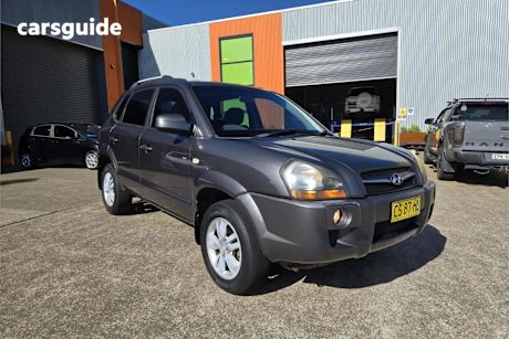 Grey 2009 Hyundai Tucson SUV CITY SX F