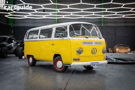 White 1971 Volkswagen Kombi Transporter OtherCar MICROBUS R