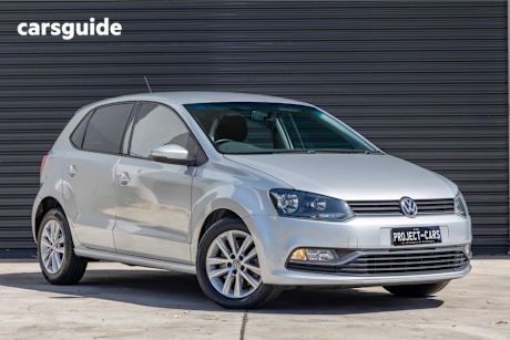 Silver 2015 Volkswagen Polo Hatchback 81 Tsi Comfortline