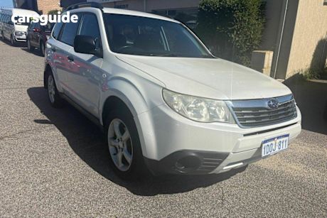 White 2008 Subaru Forester SUV XS
