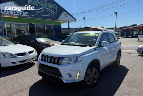 White 2020 Suzuki Vitara Wagon